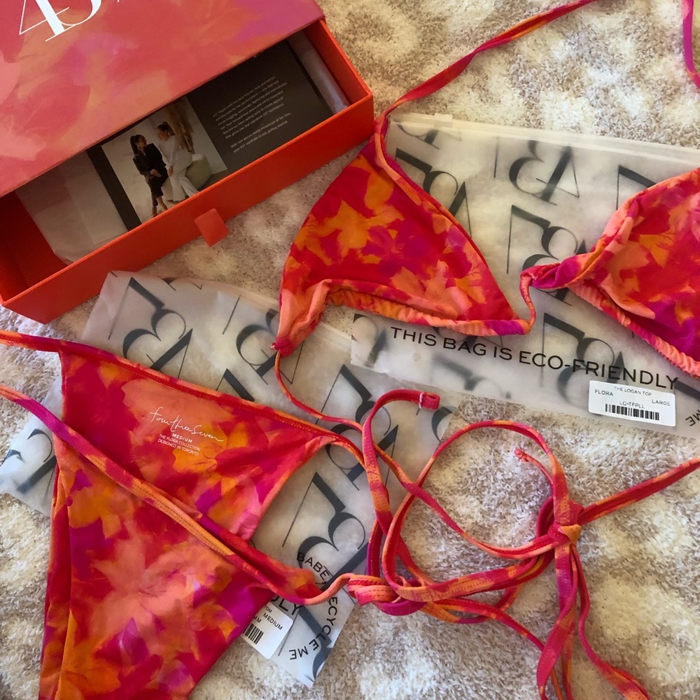 437 Swimwear Flora bikini top